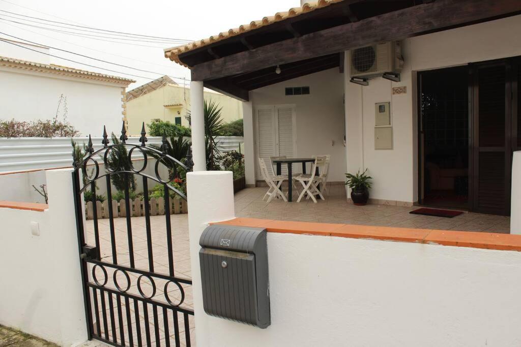 Nice Studio, Large Terrace & Beautiful Pool Lagos Exterior photo